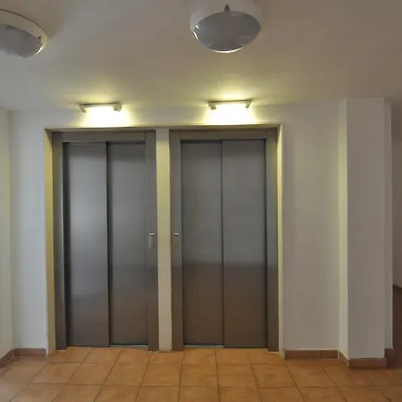 Rnet - Blau Marina 로지즈