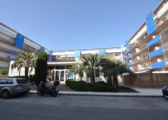Rnet - Blau Marina Apartment *